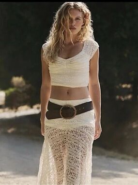 Free People Espresso Brown Wide Leather
Hip Belt Gold Buckle